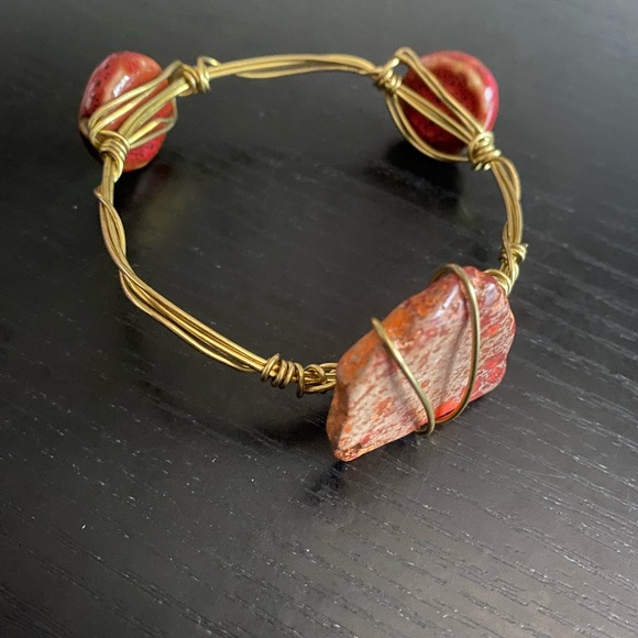 Artisan-made Red Jasper Wire Bracelet - Picture 4 of 5